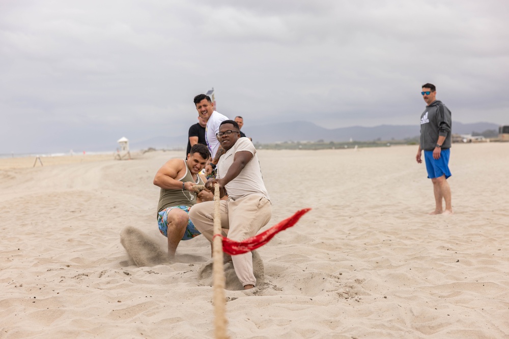 Fun at The Beach: H&amp;S BN Beach Bash
