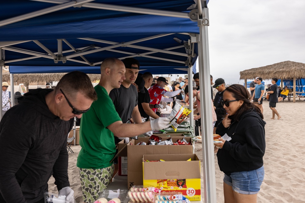 Fun at The Beach: H&amp;S BN Beach Bash
