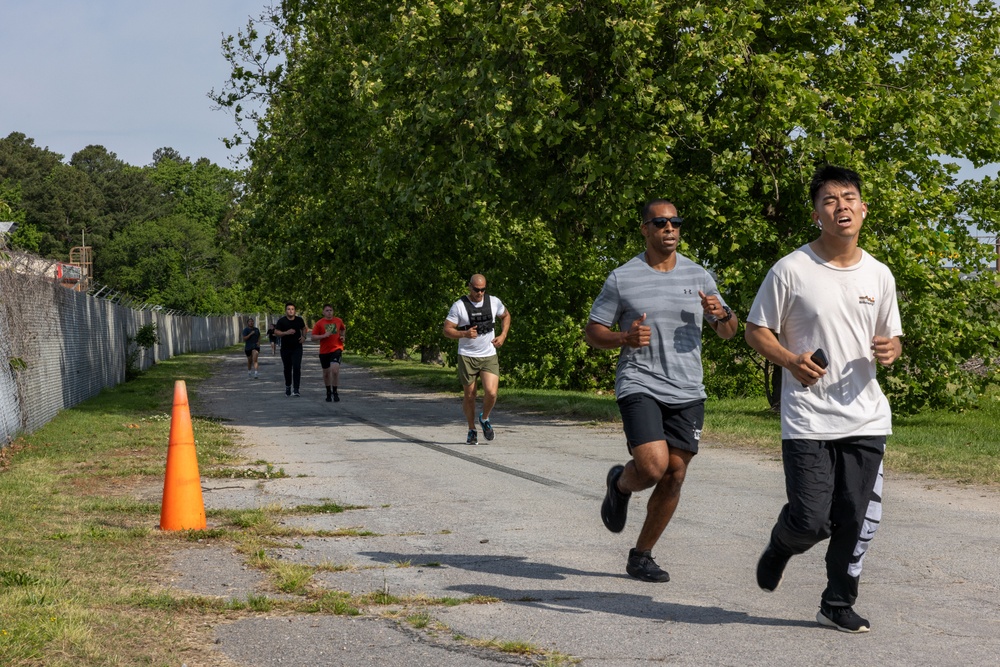 Marines at MARFORCOM participate in The Murph Challenge