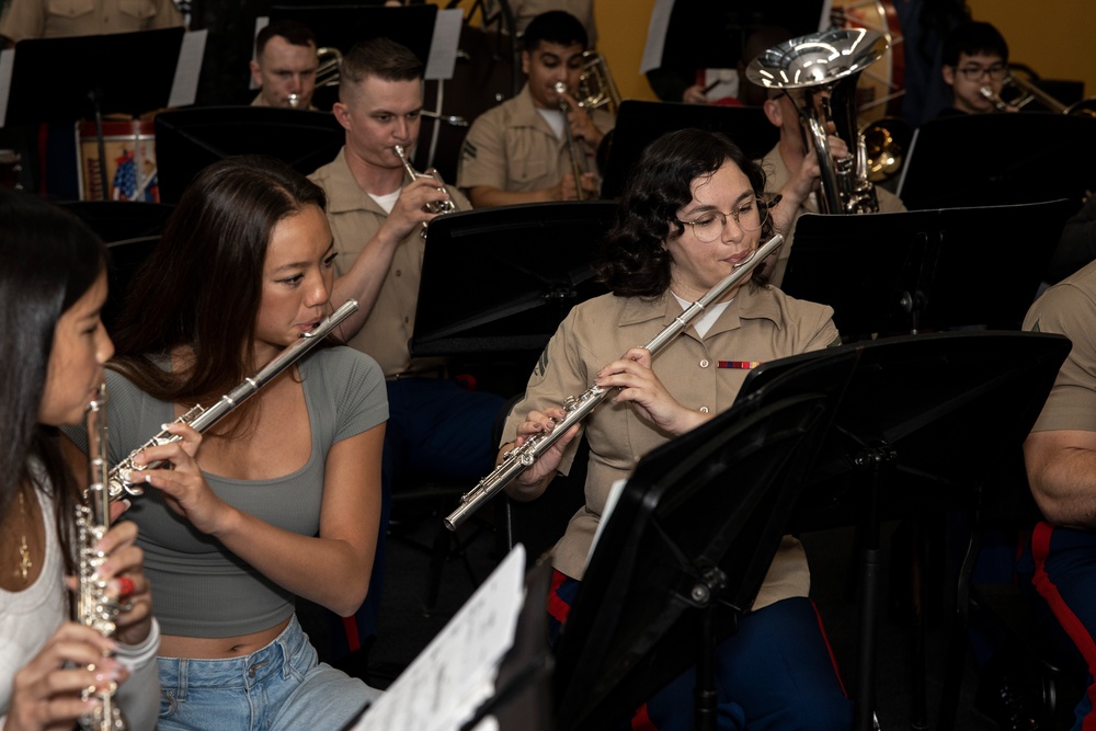1st Marine Division Band Performs at Long Beach Polytechnic HS