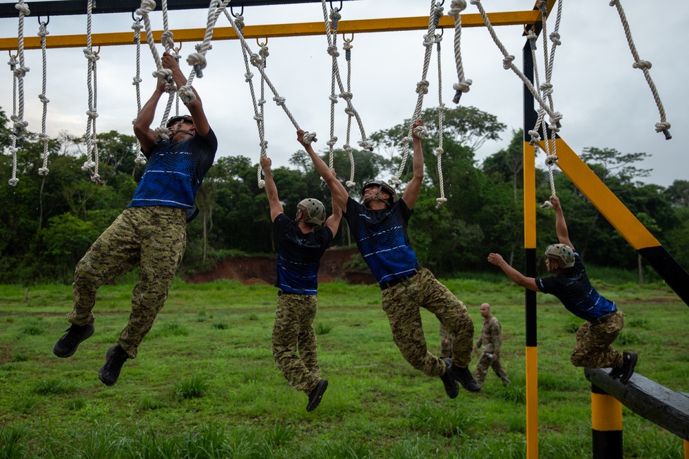 Fuerzas Comando 2024 Obstacle Course