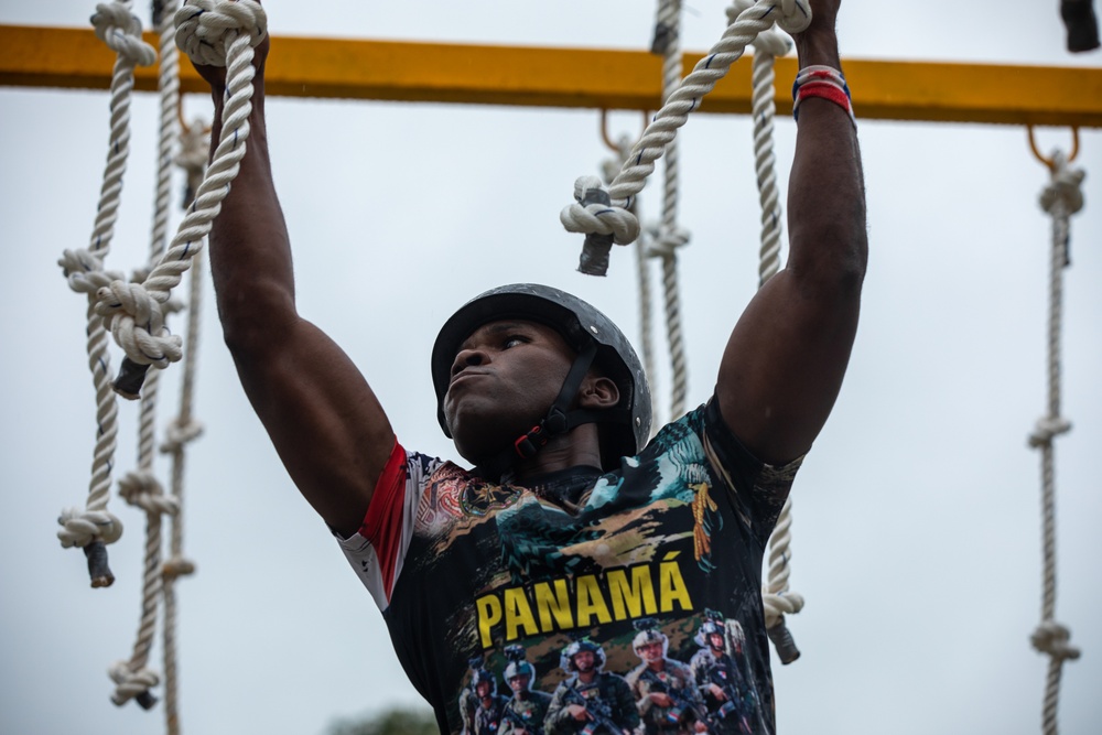 Fuerzas Comando 2024 Obstacle Course