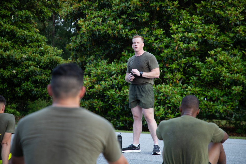 COMMSTRAT Marines honor the fallen