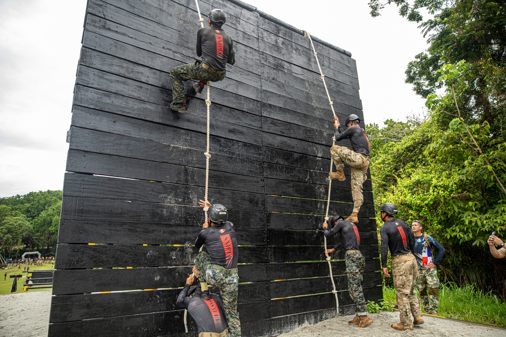 Competitors conduct Fuerzas Comando 2024 Obstacle Course
