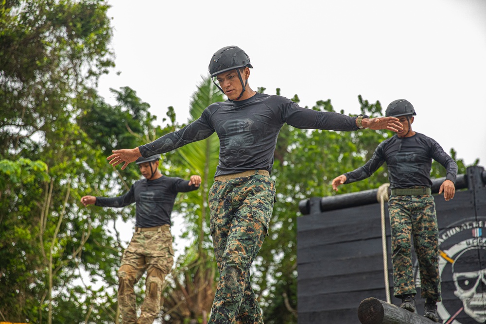 Competitors conduct Fuerzas Comando 2024 Obstacle Course