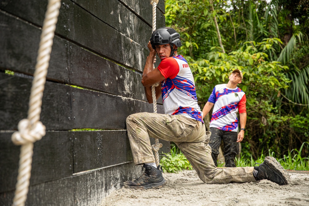 Competitors conduct Fuerzas Comando 2024 Obstacle Course