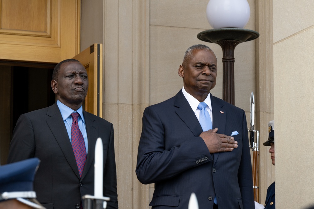 Secretary Austin hosts Kenyan President William Ruto