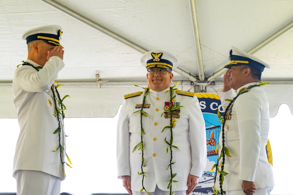 Coast Guard Sector San Francisco holds a change-of-command ceremony