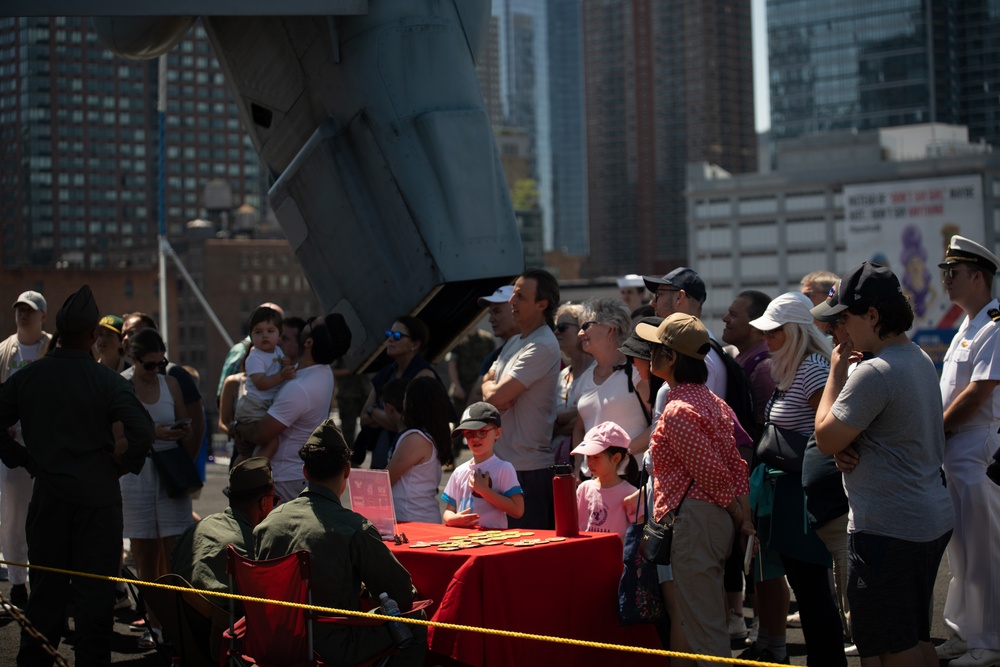 New Yorkers visit with Marines, Sailors on USS Bataan during FWNY 2024