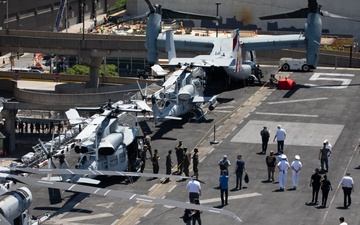 New Yorkers visit with Marines, Sailors on USS Bataan during FWNY 2024