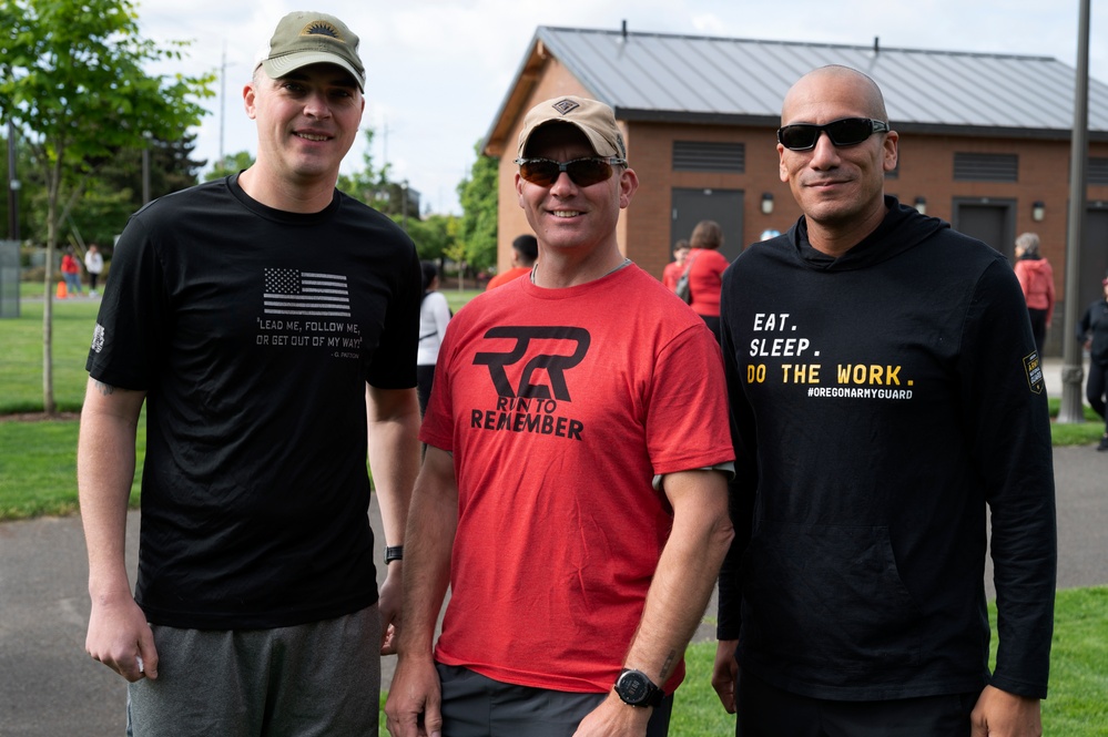 Oregon Guard runs to remember the fallen