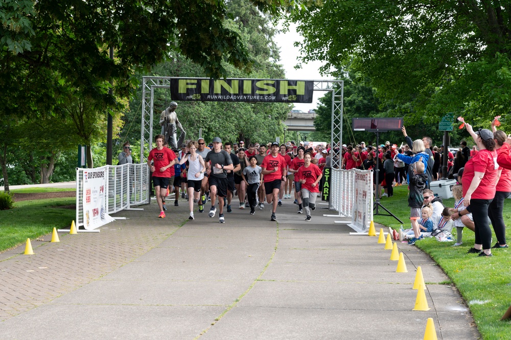 Oregon Guard runs to remember the fallen