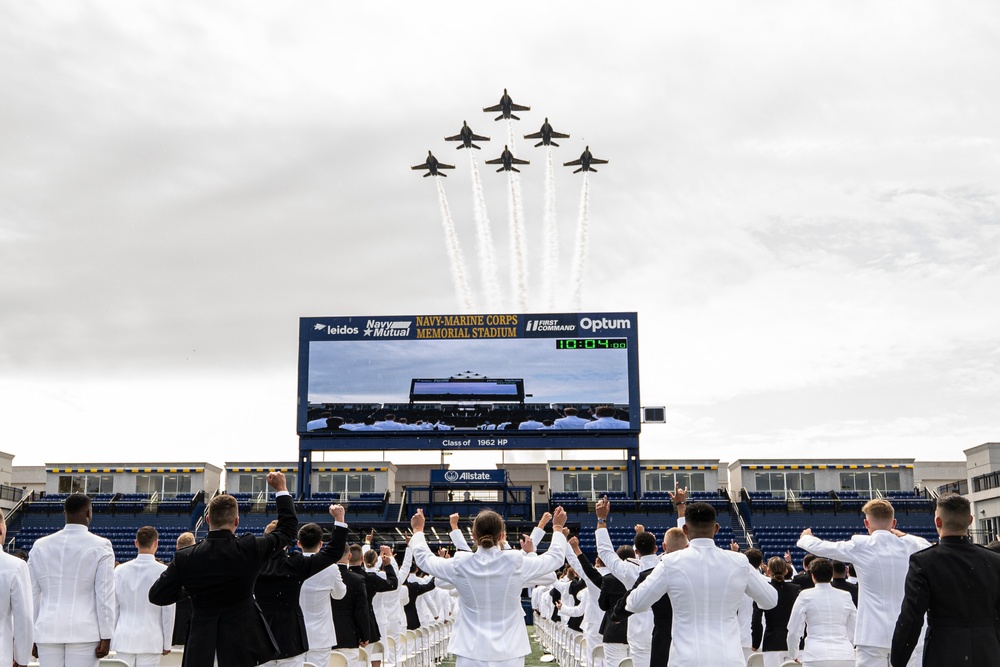 SD Delivers Keynote Address at USNA Commencement