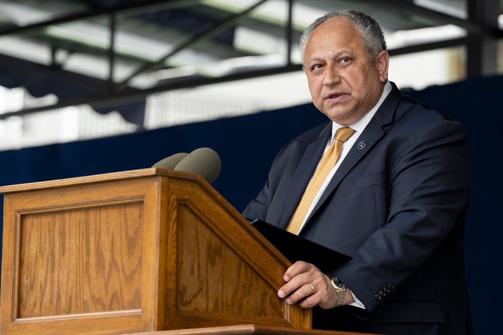 SD Delivers Keynote Address at USNA Commencement