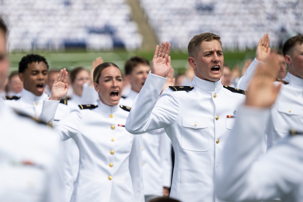SD Delivers Keynote Address at USNA Commencement
