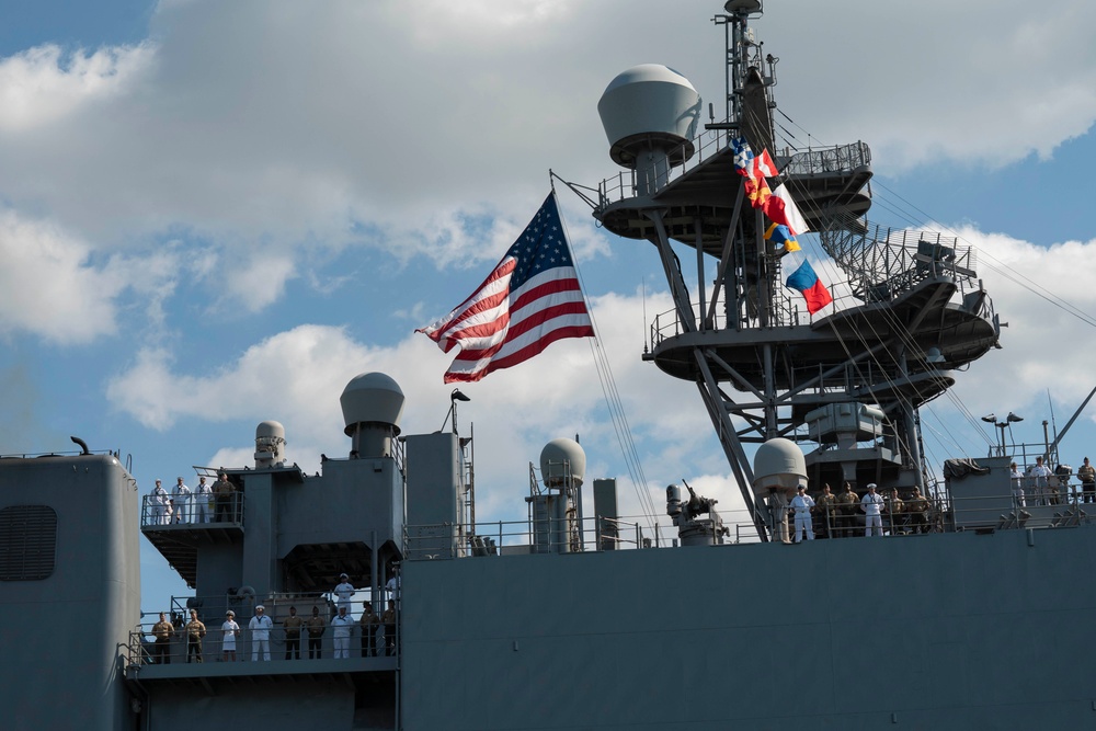 USS Oak Hill Departs Naval Station Norfolk for Deployment