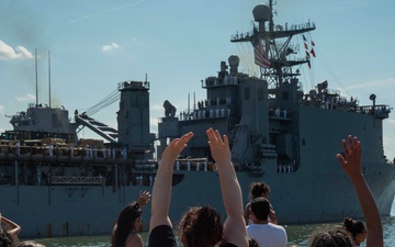 USS Oak Hill Departs Naval Station Norfolk for Deployment