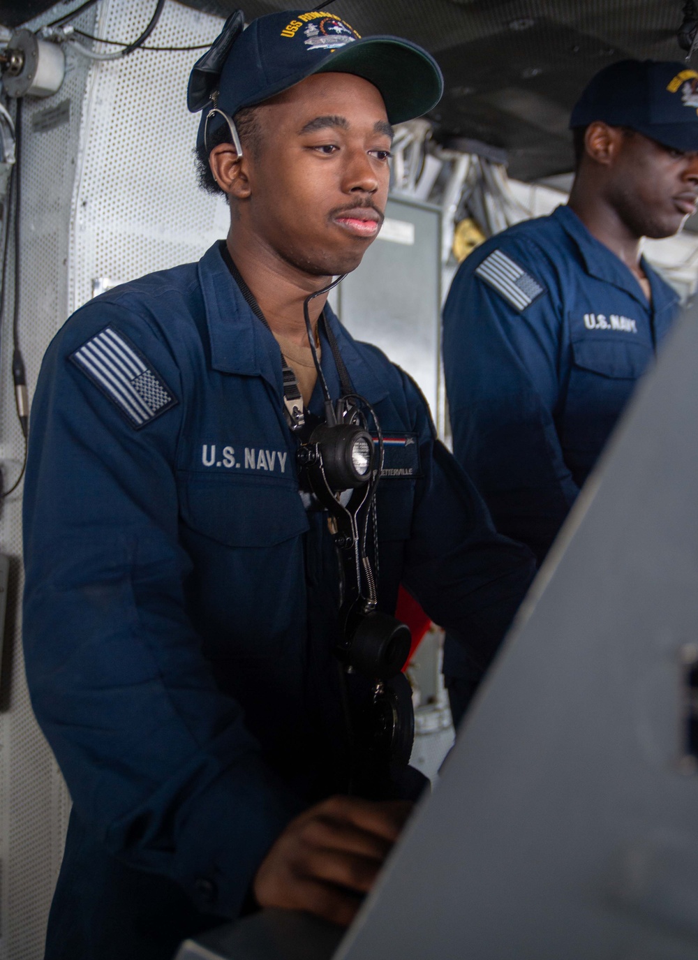 USS Ronald Reagan (CVN 76) Sailors stand watch in the pilot house