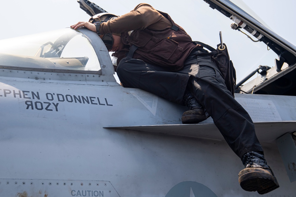 USS Ronald Reagan (CVN76) Sailors conduct flight deck operations