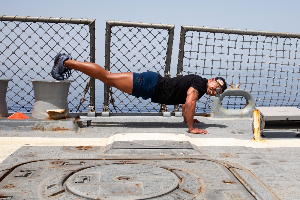 USS Paul Ignatius (DDG 117) Conducts 117 Fit Club Group Exercise