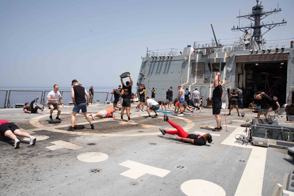 USS Paul Ignatius (DDG 117) Conducts 117 Fit Club Group Exercise