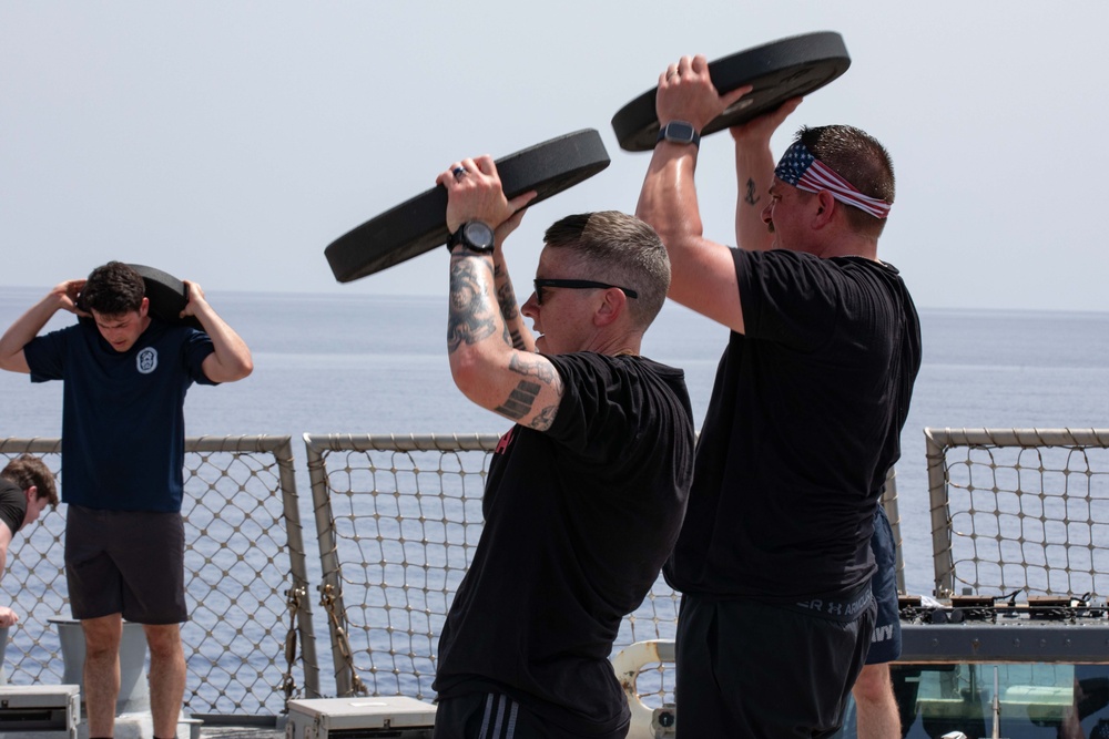 USS Paul Ignatius (DDG 117) Conducts 117 Fit Club Group Exercise