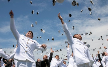 CNO Speaks at USNA Graduation and Commissioning