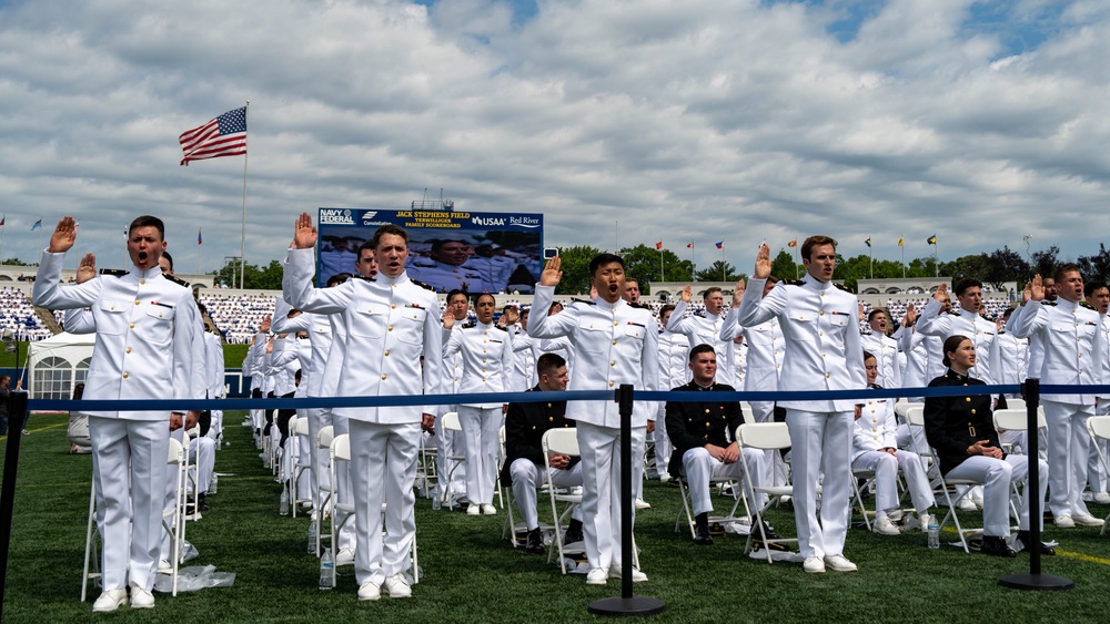 DVIDS Images USNA 2024 Commissioning Day [Image 4 of 15]