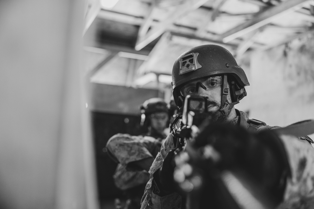 French Service Member attends the Marine Corps Security Forces Regiment Close Quarters Battle Course