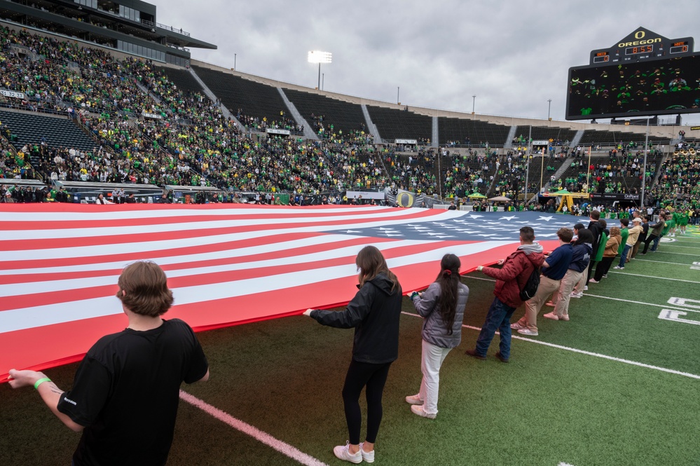 DVIDS Images Oregon National Guard supports the University of