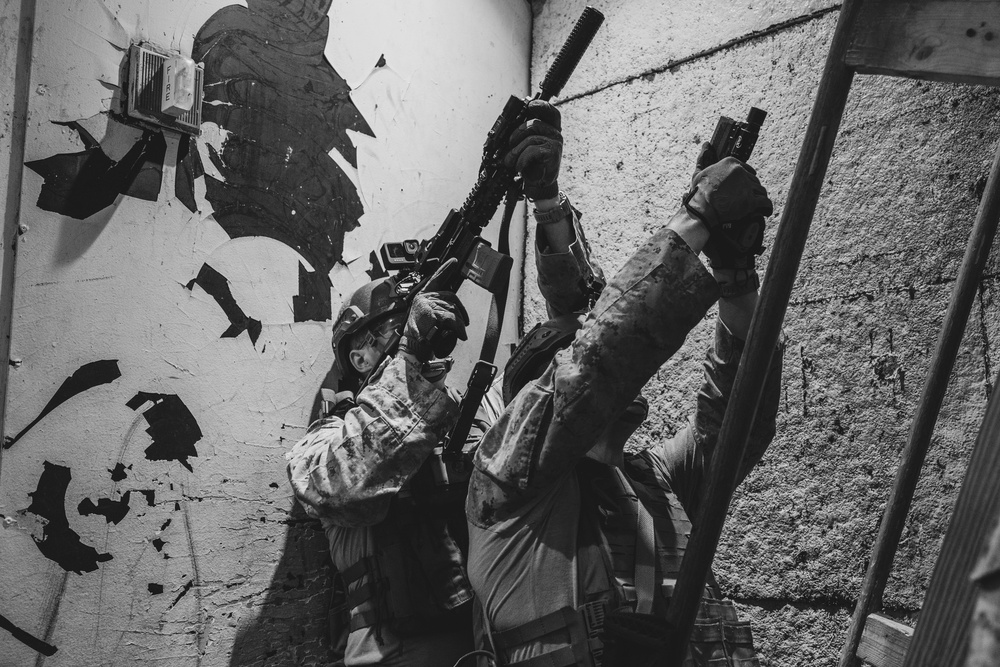 French Service Member attends the Marine Corps Security Forces Regiment Close Quarters Battle