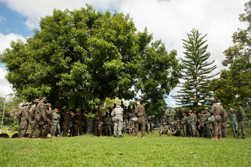 ACDC: 1/7 conducts CBRN SMEE with Philippine service members