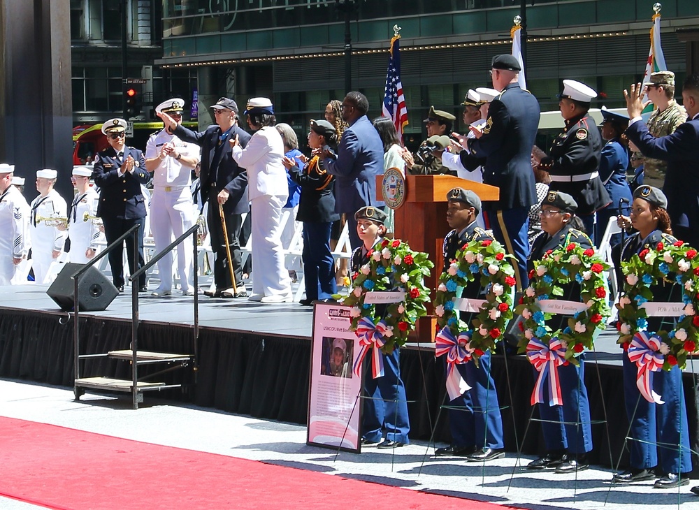 Medal of Honor Recipient, Glass Ceiling Shattering Coast Guard Admiral, and U.S. Senator Honor Fallen at Chicago Memorial Day Wreath-laying Ceremony