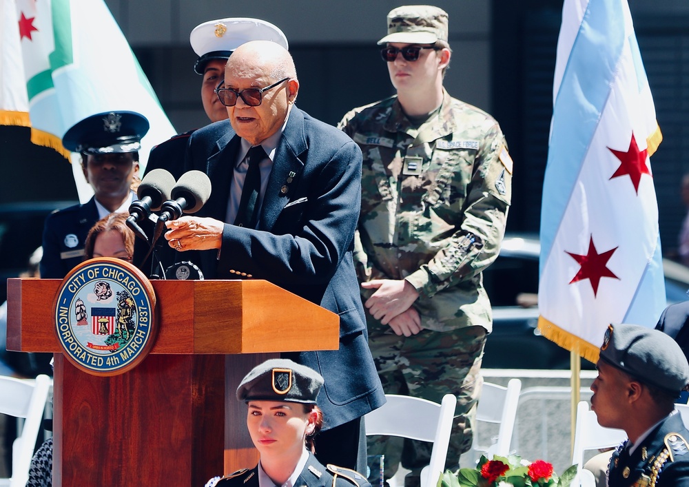 Medal of Honor Recipient, Glass Ceiling Shattering Coast Guard Admiral, and U.S. Senator Honor Fallen at Chicago Memorial Day Wreath-laying Ceremony