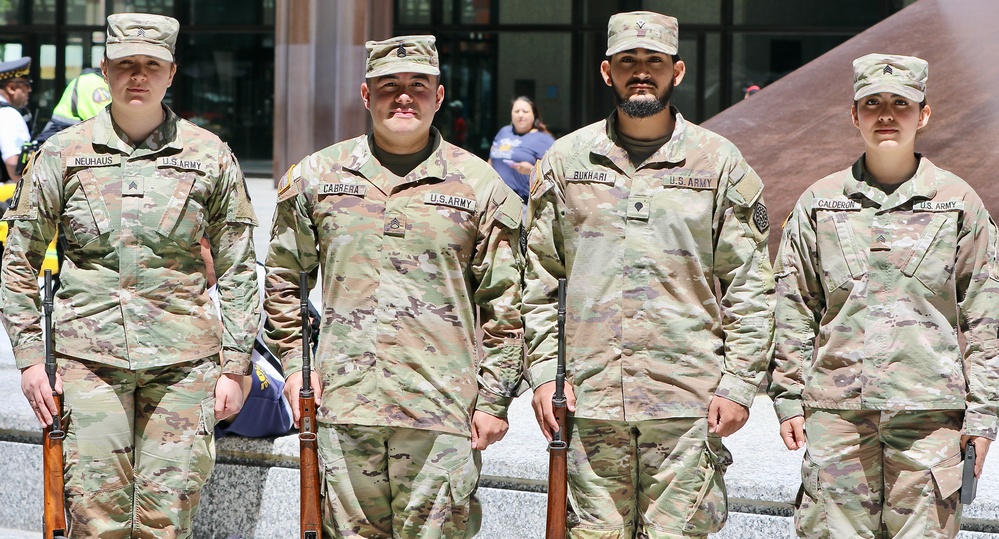 Medal of Honor Recipient, Glass Ceiling Shattering Coast Guard Admiral, and U.S. Senator Honor Fallen at Chicago Memorial Day Wreath-laying Ceremony