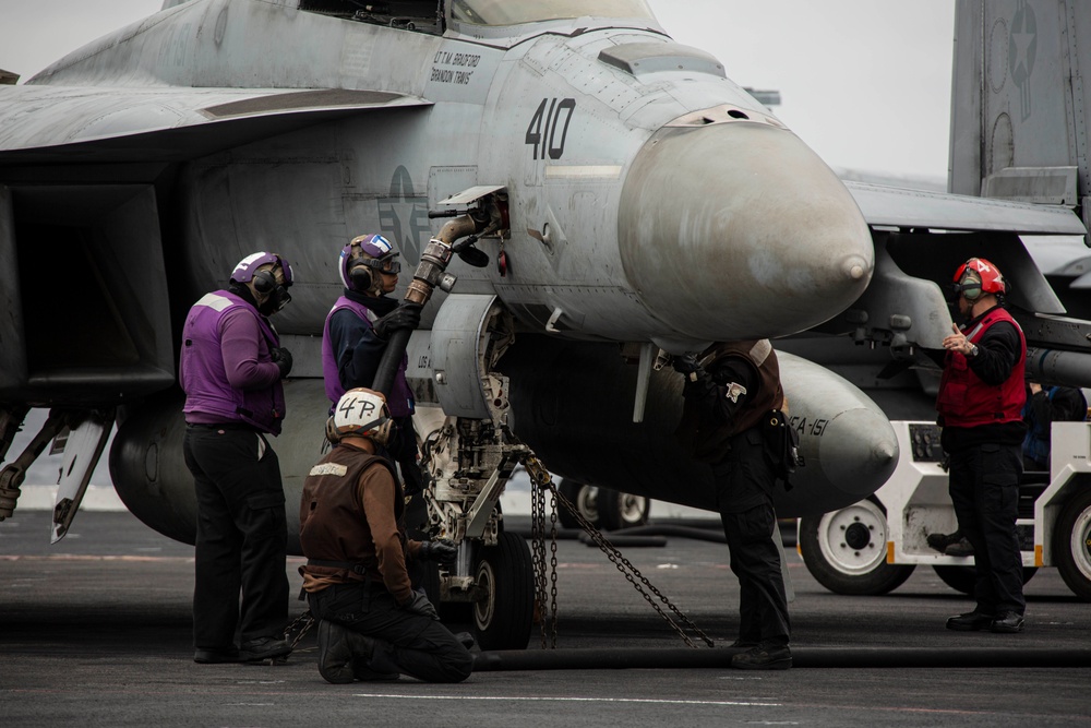 Abraham Lincoln conducts flight operations