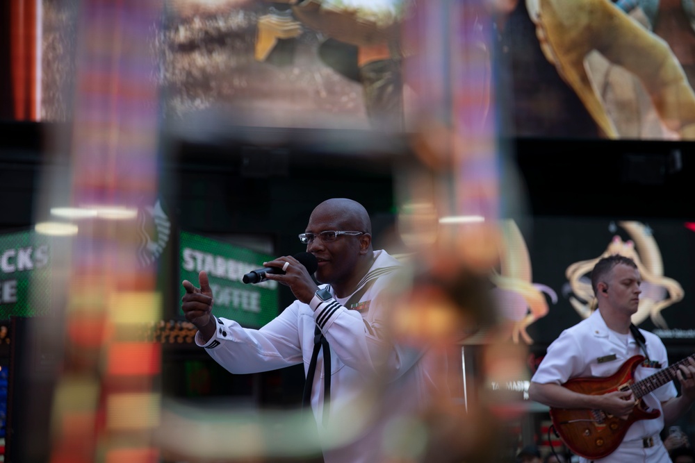 Service Members Host Concert In Times Square