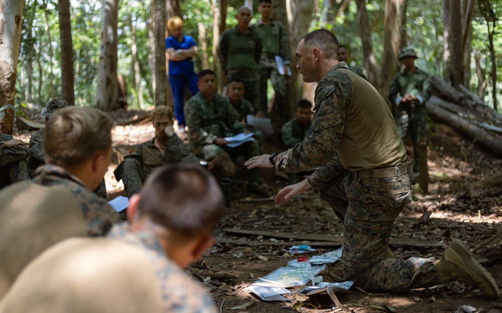 3rd LCT Scouts Train with PMC 63rd Force Recon