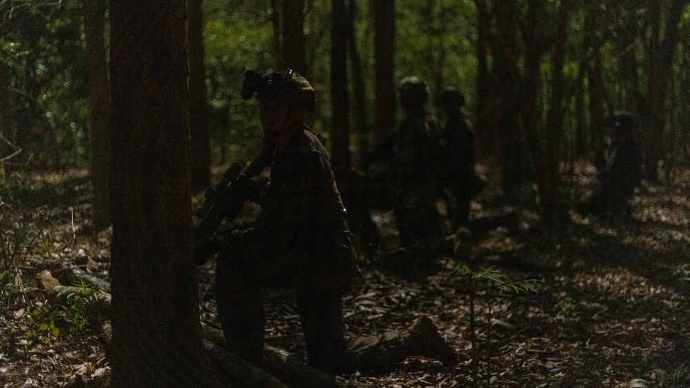 3rd LCT Scouts Train with PMC 63rd Force Recon