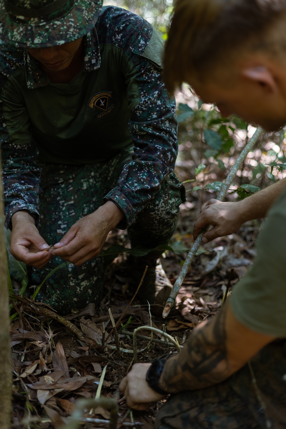 3rd LCT Scouts Train with PMC 63rd Force Recon