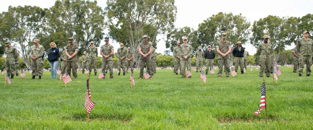 USS Carl Vinson (CVN 70) Sailors Visit Los Angeles National Cemetery During Los Angeles Fleet Week 2024