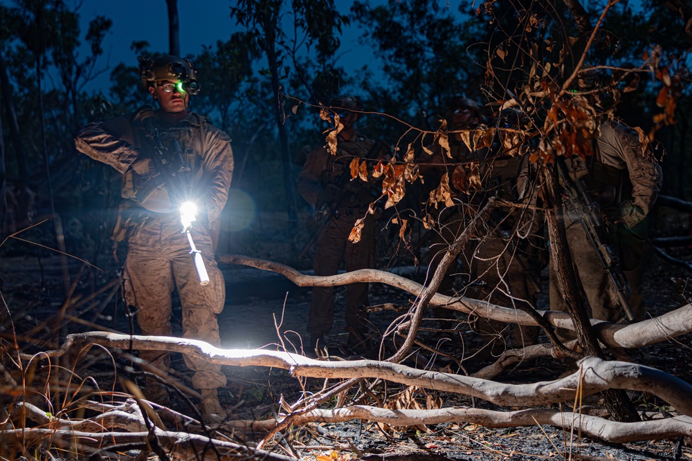 MRF-D 24.3: Echo Co., 2nd Bn., 5th Marines (Rein.) rehearses CASEVAC procedures during Exercise Predators Walk