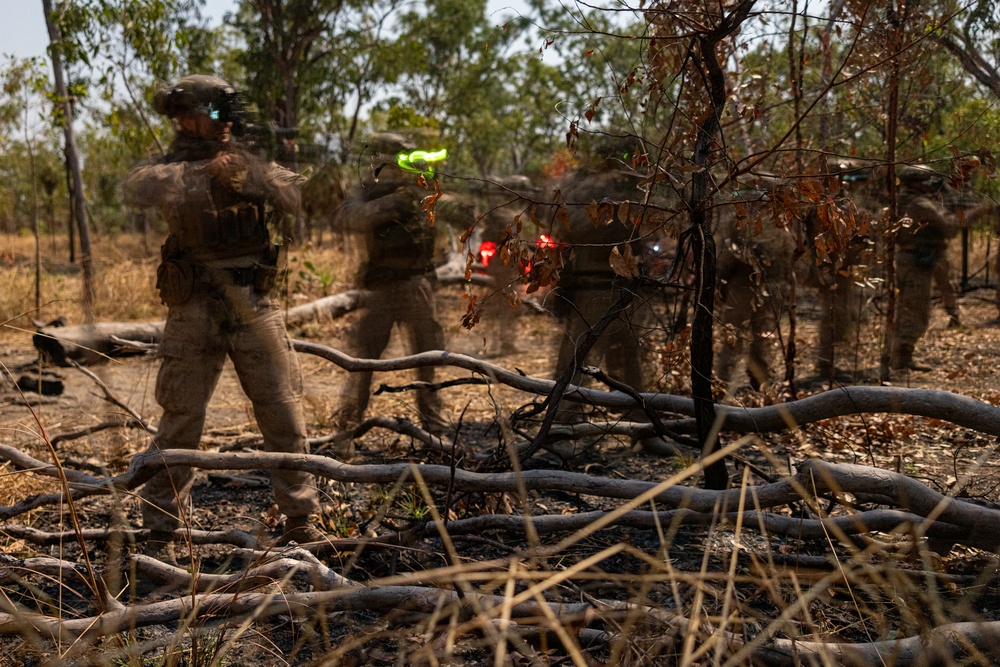 MRF-D 24.3: Echo Co., 2nd Bn., 5th Marines (Rein.) rehearses CASEVAC procedures during Exercise Predators Walk