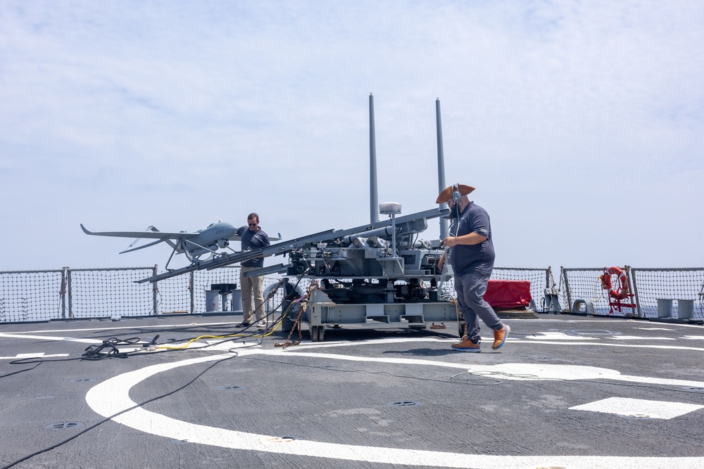 USS Higgins (DDG 76) Aerosonde Flight