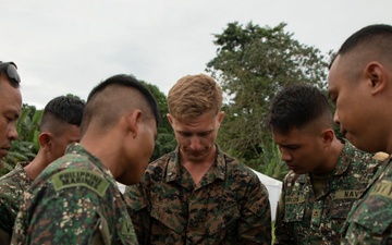 ACDC: 1/7, Armed Forces of the Philippines service members conduct terrain walkthrough