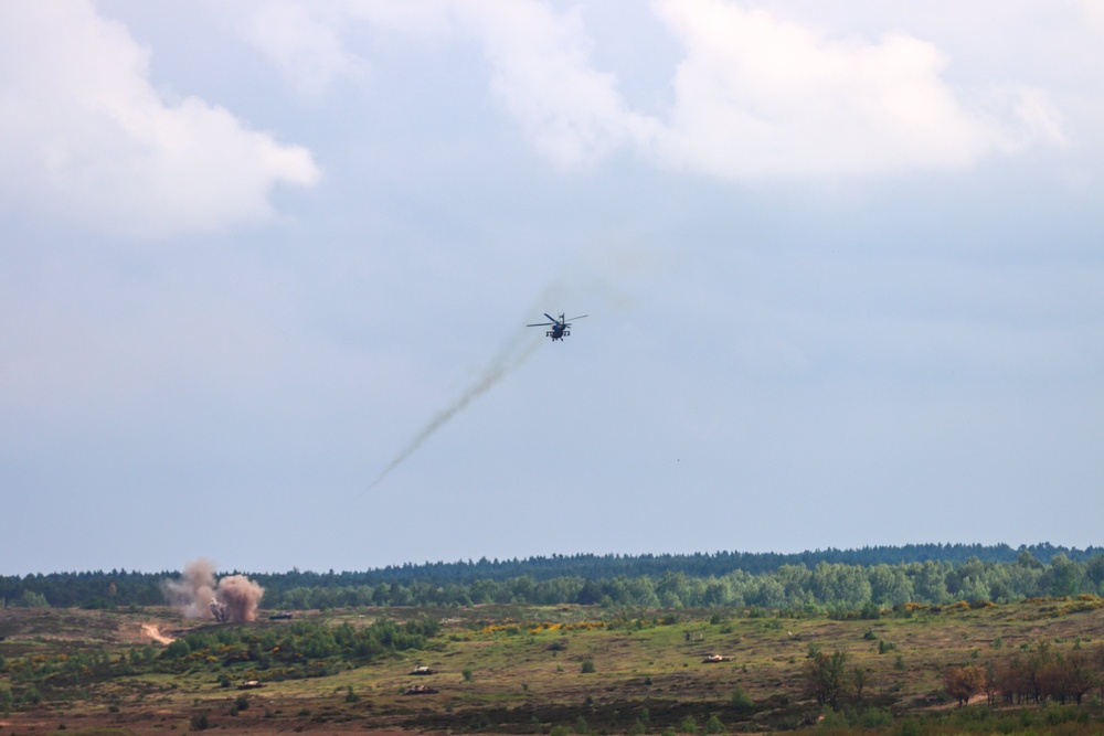 Task Force Saber AH-64 Apache Gunnery