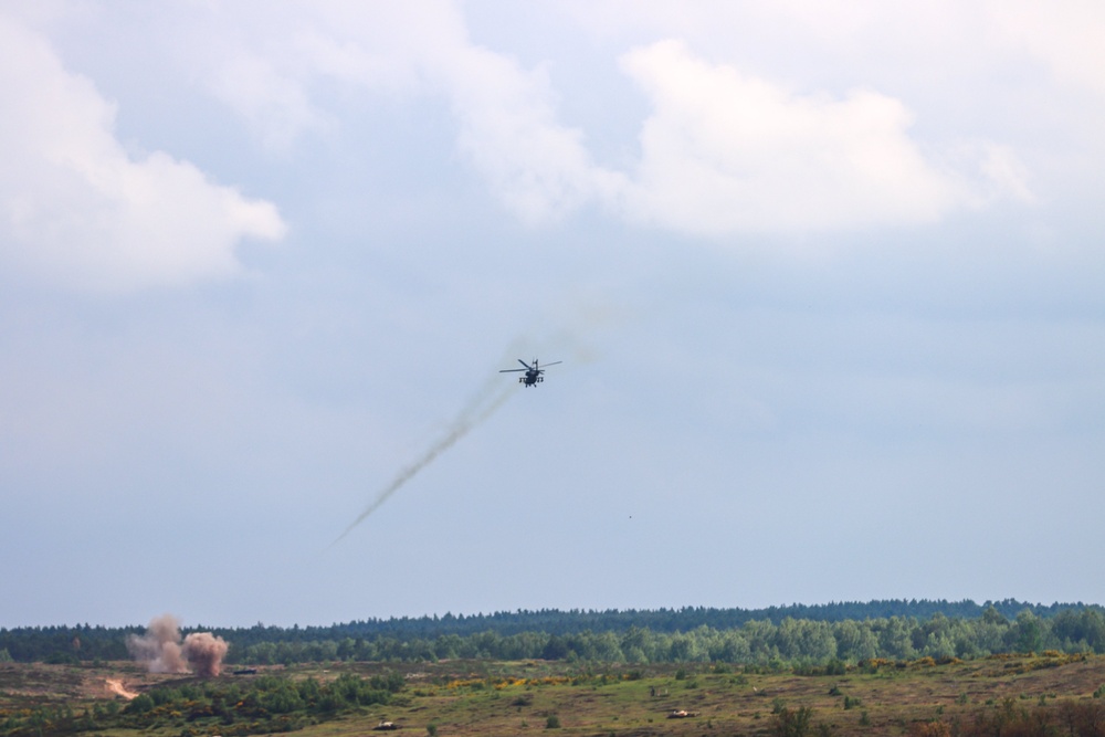 Task Force Saber AH-64 Apache Gunnery