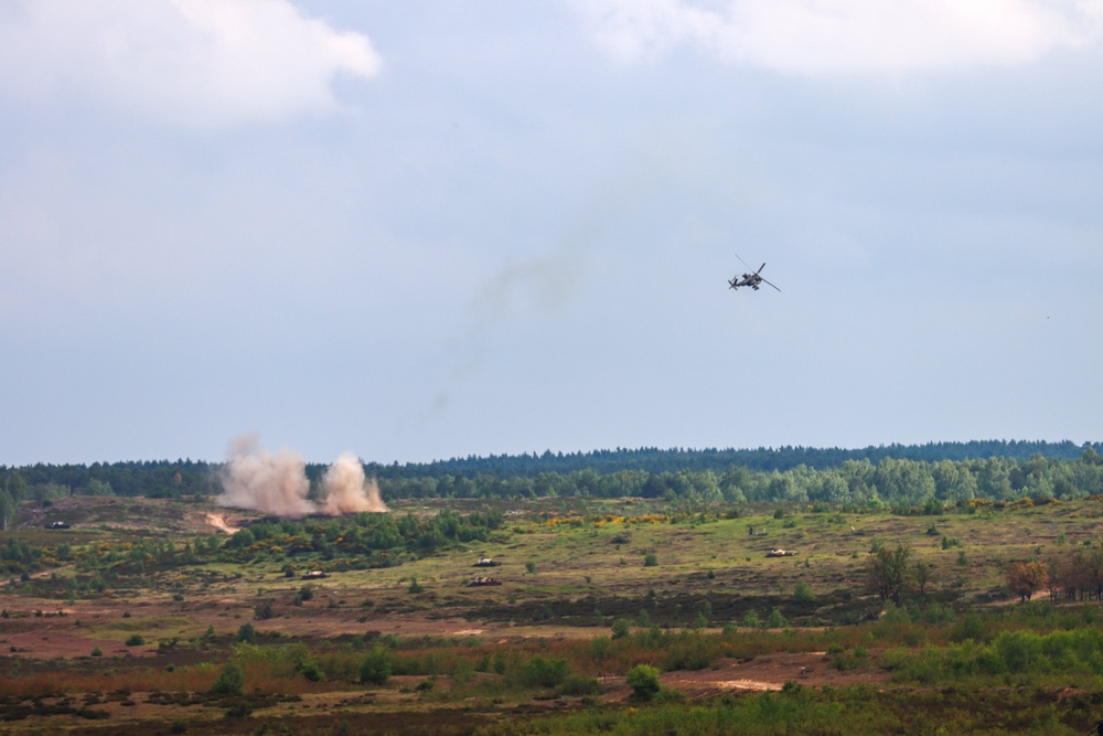 Task Force Saber AH-64 Apache Gunnery