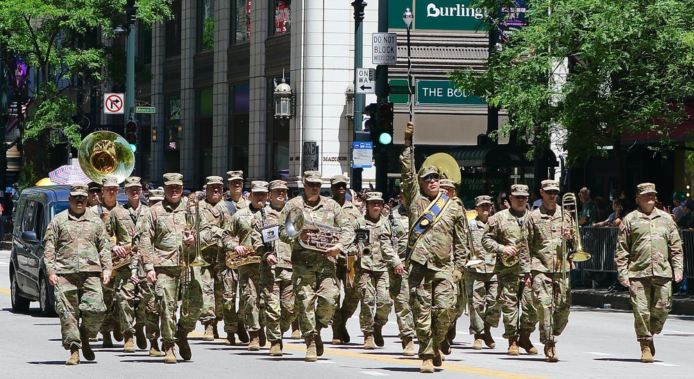 Illinois Army National Guard's 144th Army Band Marches in 2024 Chicago Memorial Day Parade
