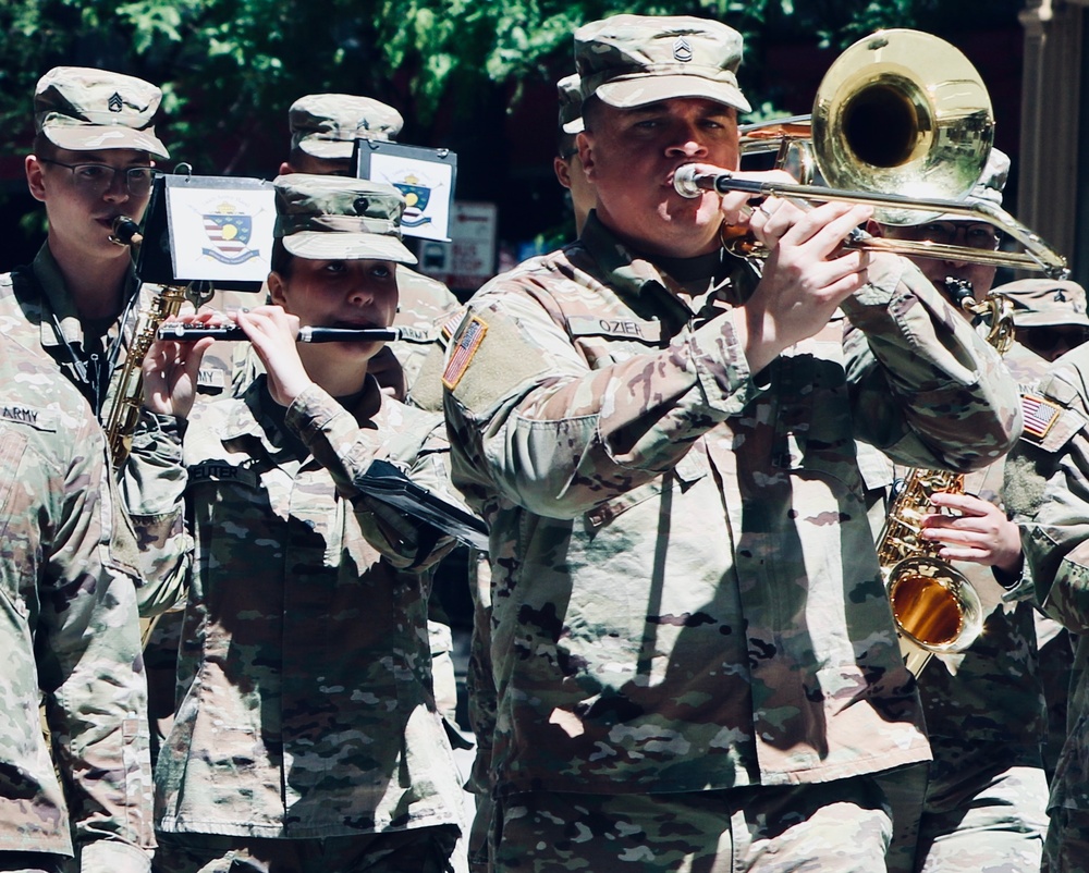 Illinois Army National Guard's 144th Army Band Marches in 2024 Chicago Memorial Day Parade
